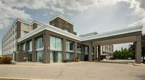 Quality Inn Toronto Airport YYZ With Parking & Shuttle.